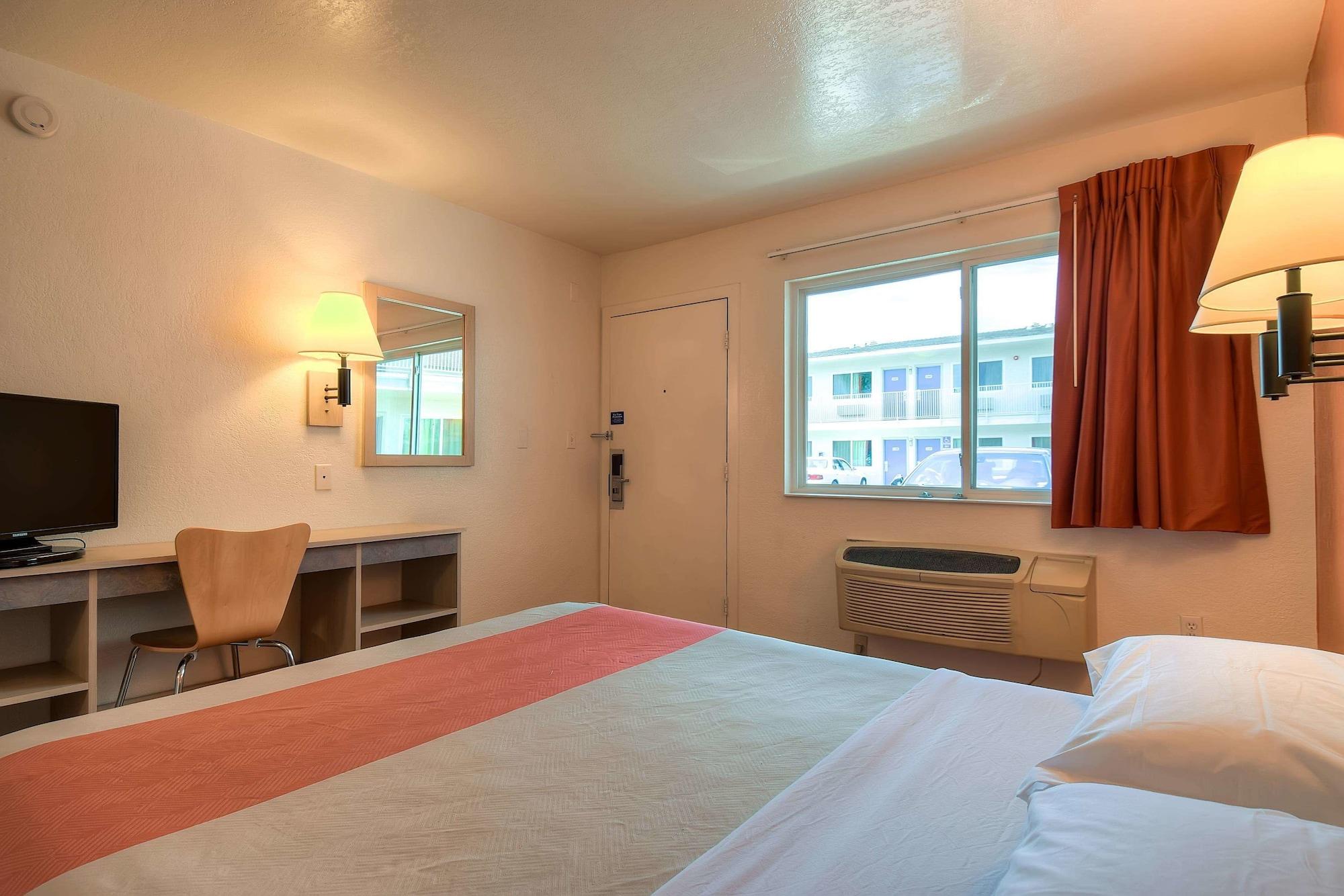 Motel 6-Westminster, Ca - South - Long Beach Area Exteriör bild