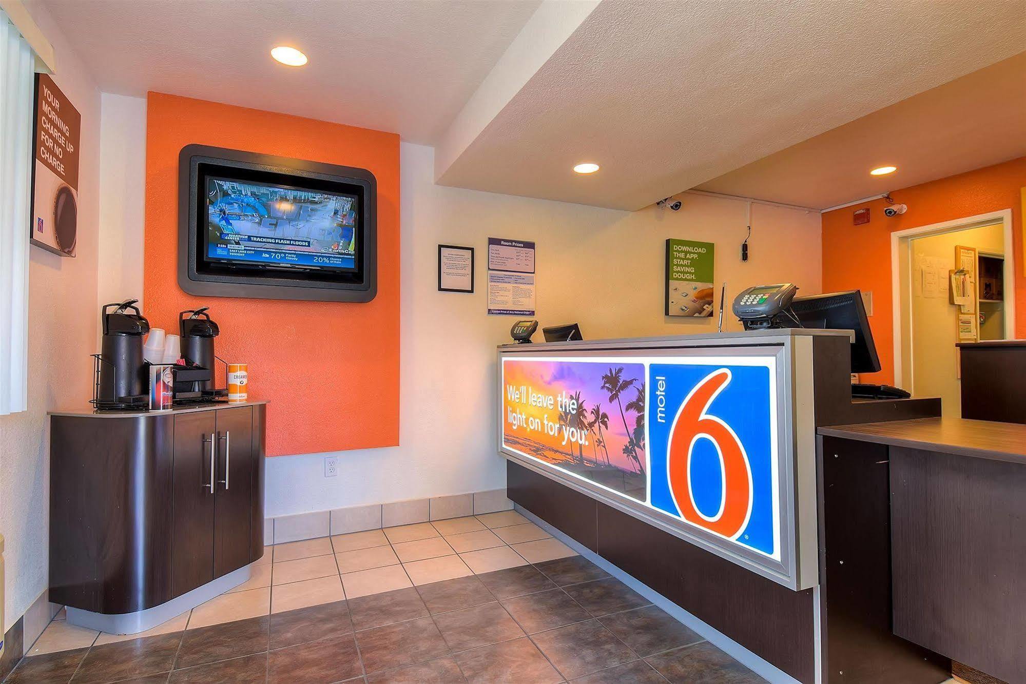 Motel 6-Westminster, Ca - South - Long Beach Area Exteriör bild